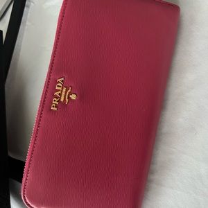 Preloved Prada saffiano pink wallet